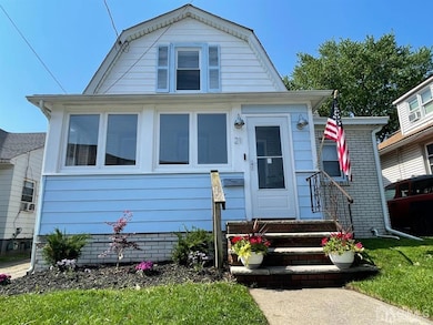 21 Douglas St, Fords, NJ 08863 - photo 3