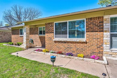 1205 Norwood Dr, Hurst, TX 76053 - photo 4