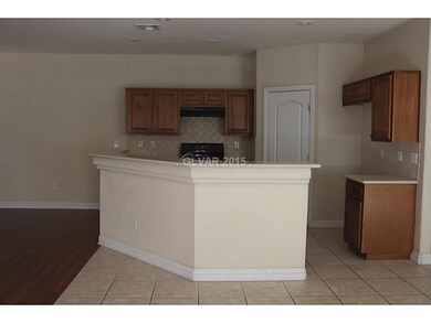 Kitchen. Open kitchen with breakfast bar, pantry,