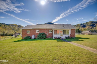 185 Banjo Dr, Hiltons, VA 24258 - photo 4