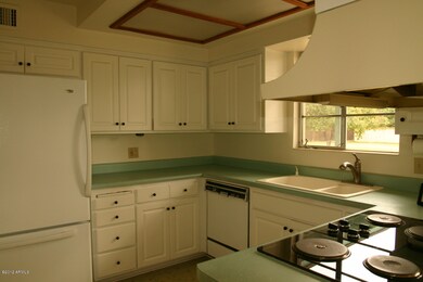 1223 W Orchid Ln, Phoenix, AZ 85021 - photo 6