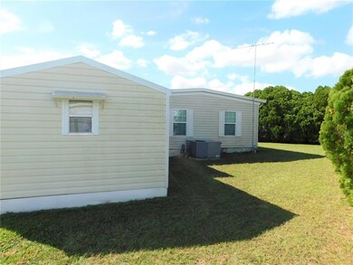 36817 Hibiscus Ct, Zephyrhills, FL 33542 - photo 5