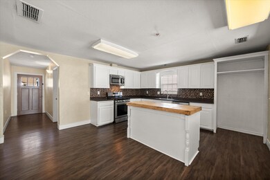 604 Dunn St, Waxahachie, TX 75165 - photo 6