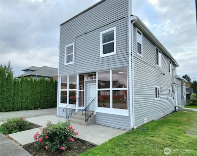 1502 Walnut St unit A, Everett, WA 98201 - photo 2