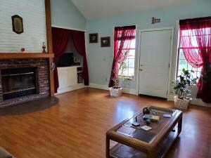 8094 Pettit Ln, Harrison, AR 72601 - photo 6