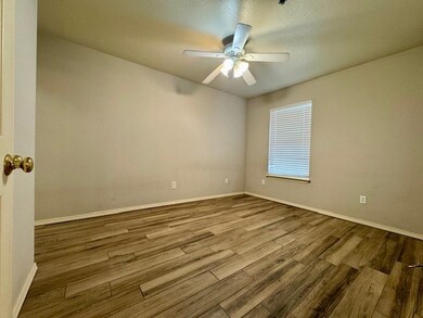 944 N Storer Ave unit 15, Fayetteville, AR 72701 - photo 6