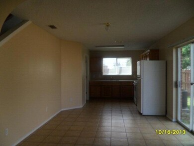 1209 Kokopelli Dr unit 19, Edinburg, TX 78541 - photo 2