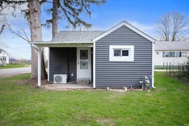 3305 E 13th St, Muncie, IN 47302 - photo 2