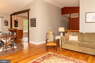 595 Elyse Ct, Sykesville, MD 21784 - photo 4