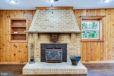 8221 Lake Shore Dr, Manassas, VA 20112 - photo 5