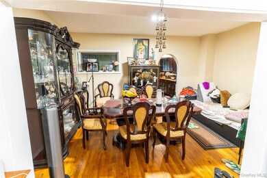 121-15 95th Ave, South Richmond Hill, NY 11419 - photo 7