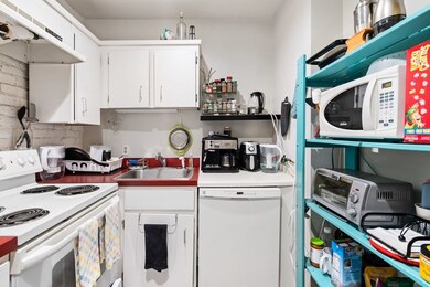 197 Saint Botolph St unit 1, Boston, MA 02115 - photo 6