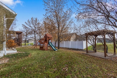 1415 Nicklaus Dr, Aberdeen, SD 57401 - photo 5