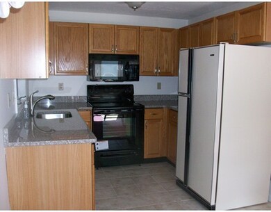 46 Winnepurkit Ave unit 46, Lynn, MA 01905 - photo 4