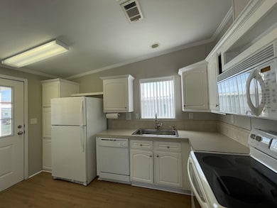 906 Cayman Ave W unit 91, Venice, FL 34285 - photo 7