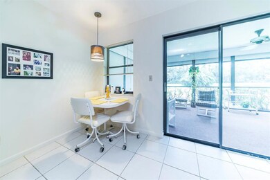 9555 154th Rd N Jupiter FL-large-010-050