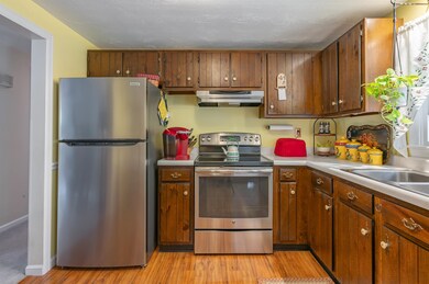 30 Damon Ave, Nashua, NH 03064 - photo 4