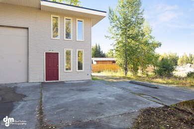 Exterior Front_KI_33-SMALL