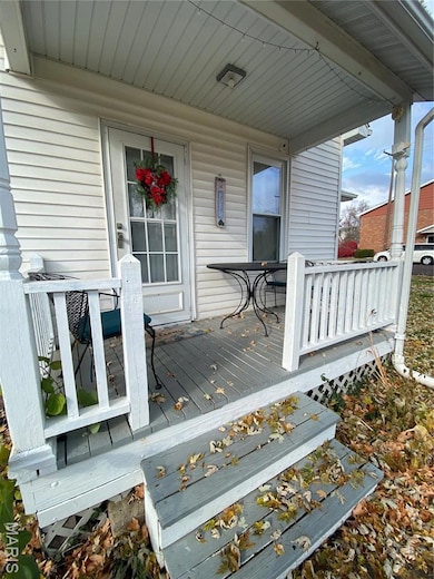 224 Vine St, Greenville, IL 62246 - photo 2