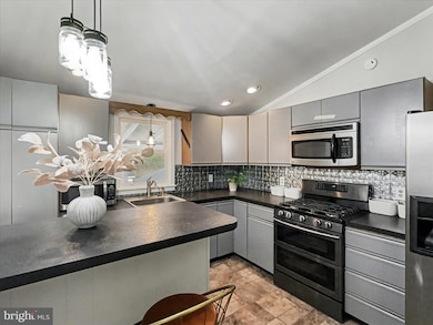 88 E Main St, Windsor, PA 17366 - photo 7