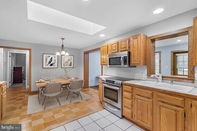 27 E Hillcrest Ave, Chalfont, PA 18914 - photo 7