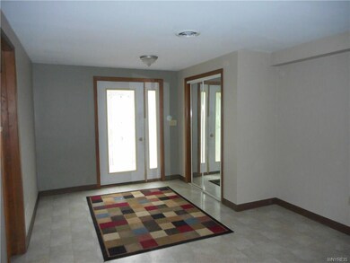 18x12 foyer with large coat closet and additional 