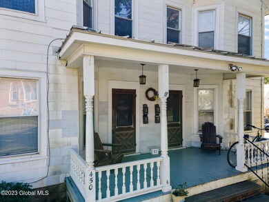 5-web-or-mls-450WMainSt_05