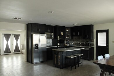 2120 N 49th Ave, Phoenix, AZ 85035 - photo 4