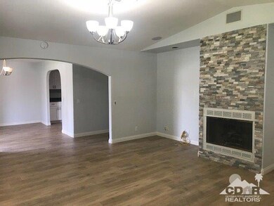 34232 Judy Ln, Cathedral City, CA 92234 - photo 4