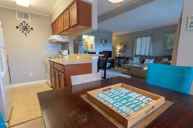10166 Beach Dr-13