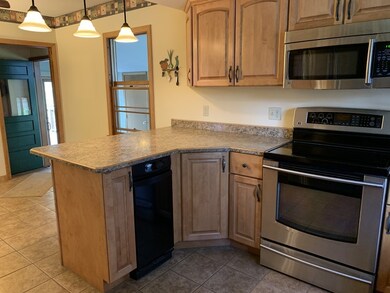 11 Old State Rd, Erving, MA 01344 - photo 6