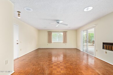 9626 W Appaloosa Dr, Sun City, AZ 85373 - photo 7