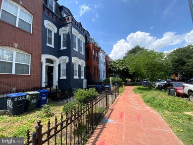 812 5th St NE unit 2, Washington, DC 20002 - photo 2