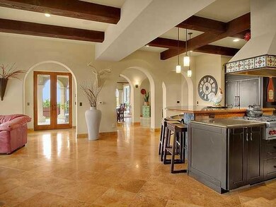 6811 Vianda Ct, Carlsbad, CA 92009 - photo 4