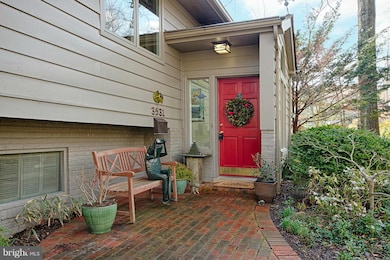 3531 Half Moon Cir, Falls Church, VA 22044 - photo 2