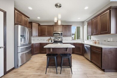 6370 Cobalt Dr, West Richland, WA 99353 - photo 7