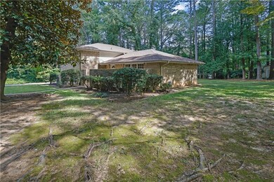 2292 Cambridge St, Snellville, GA 30078 - photo 3