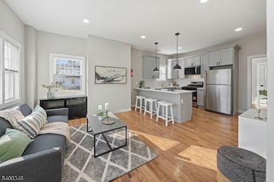 48 Spruce St, Bloomfield, NJ 07003 - photo 5