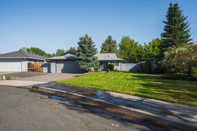 Avonlea Circle-48