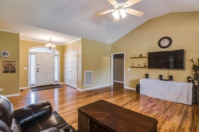 360 Abby Ct, Cookeville, TN 38506 - photo 5