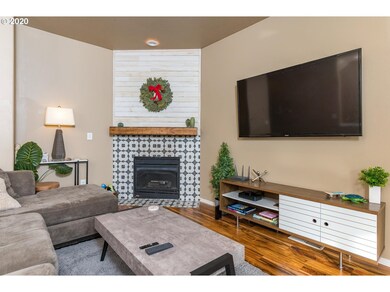 20335 Hoodview Ave, West Linn, OR 97068 - photo 3