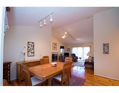 49 Arborwood Dr unit 49, Burlington, MA 01803 - photo 3