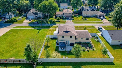 734 Maplewood Ave, Sheffield Lake, OH 44054 - photo 4