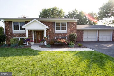 10916 Oak Forest Cir, Hagerstown, MD 21740 - photo 2