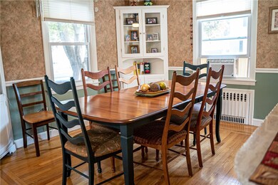 32 Myrtle Ave, Riverside, RI 02915 - photo 4