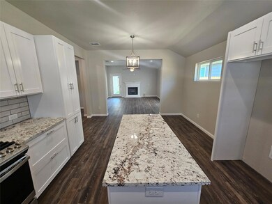 113 Anderson Dr, Hurst, TX 76053 - photo 7