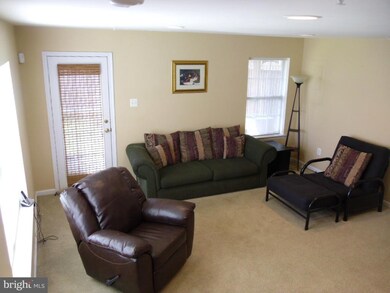 1300 Ring Bill Loop, Upper Marlboro, MD 20774 - photo 3