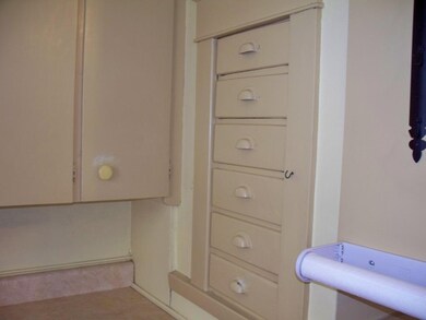 52 E Center St, Rutland, VT 05701 - photo 7