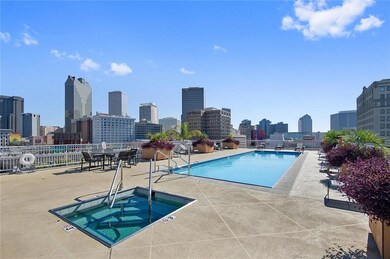 Rooftop deck with pool and jacuzzi