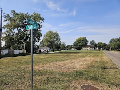 LOTS 30-34 Evans St, Muscatine, IA 52761 - photo 2